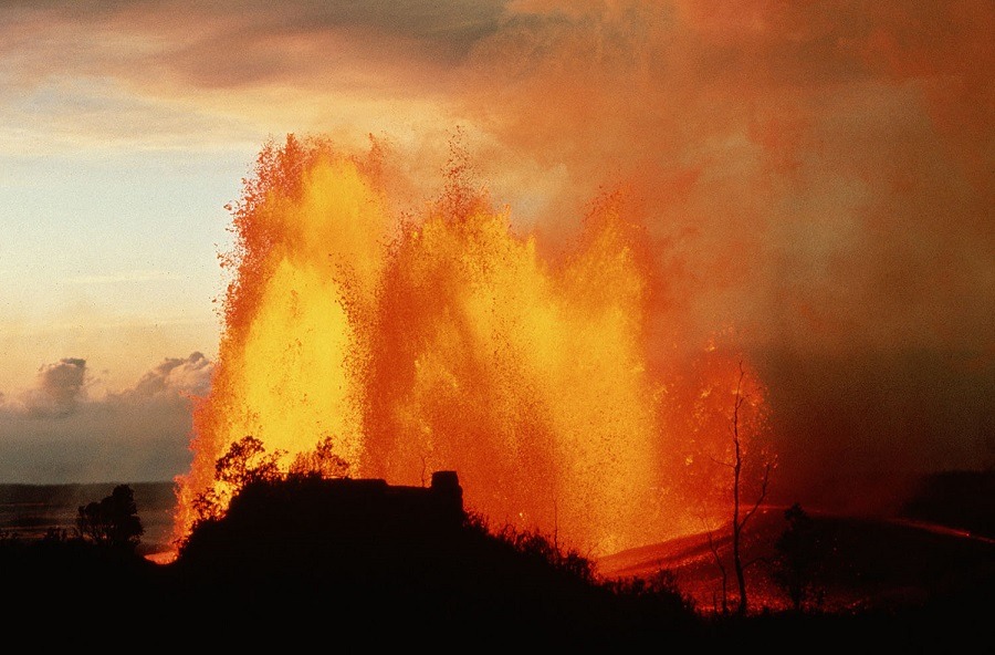 Mauna Ulu Lava Fountain