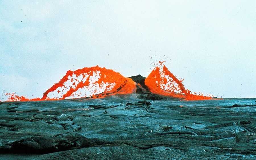 Kilauea's Spectacular 1969 to 1974 Mauna Ulu Eruption 7