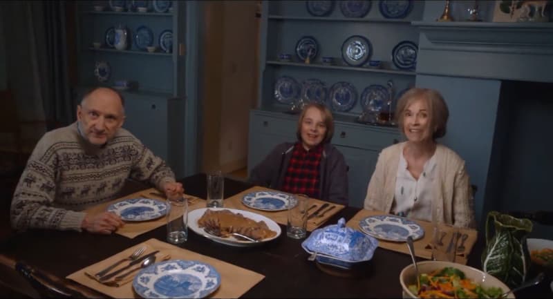 หนังหักมุม เรื่อง The Visit