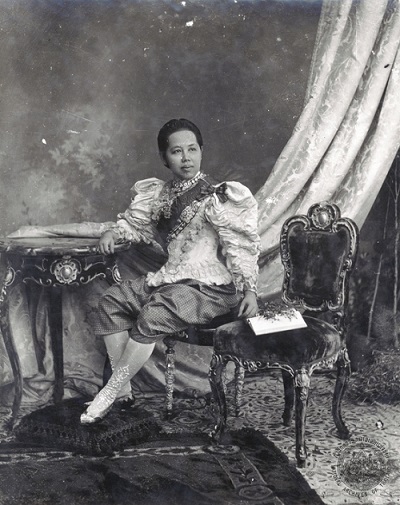 1 มกราคม วันประสูติ พระองค์เจ้าหญิงเสาวภาผ่องศรี 2 สมเด็จพระศรีพัชรินทราบรมราชินีนาถ.jpg