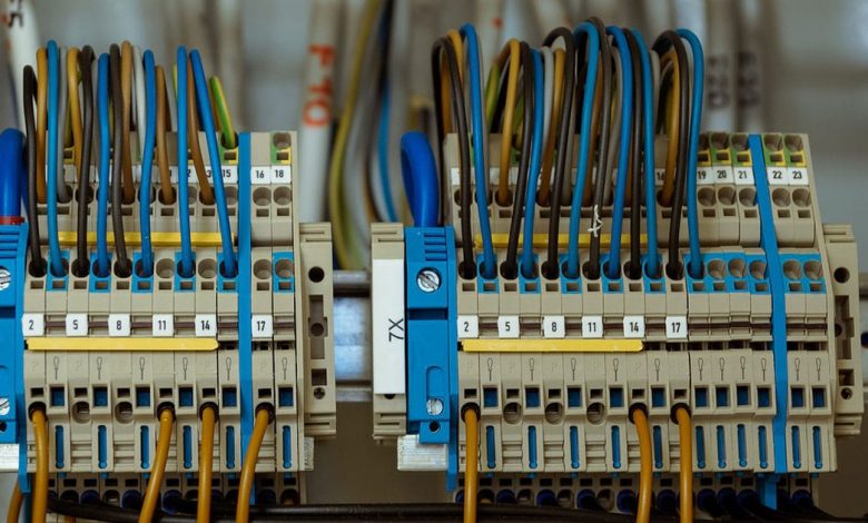 มาตรฐานสีสายไฟฟ้า มอก.11-2553 เปลี่ยนเป็นสีอะไร ?