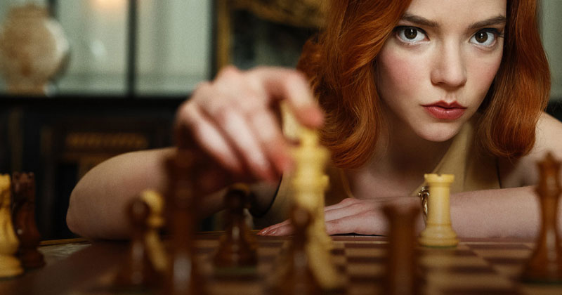 หนังซีรีส์ Netflix Original เรื่อง The Queen’s Gambit เกมกระดานแห่งชีวิต