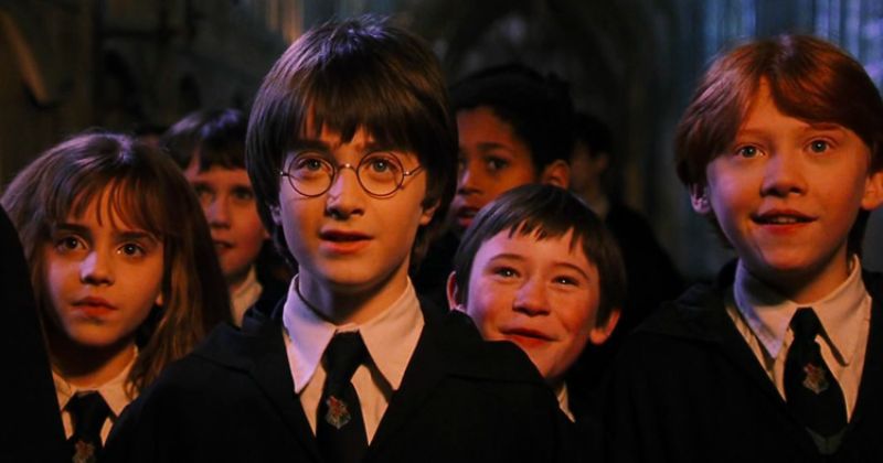 หนังแฟนตาซี เรื่อง Harry Potter and the Philosophers Stone 2001