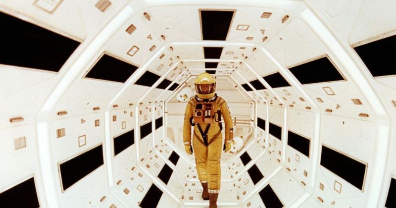 หนังไซไฟ (Sci-Fi) เรื่อง 2001: A Space Odyssey (2001 จอมจักรวาล)