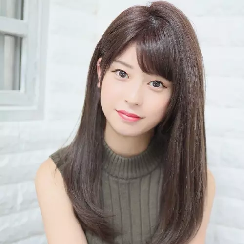 ทรงผมผู้สูงอายุหญิงสไตล์เกาหลี ทรงผมยาวตรงแสกข้าง #19 ทรงผมผู้สูงอายุหญิงสไตล์เกาหลี ทรงผมยาวตรงแสกข้าง