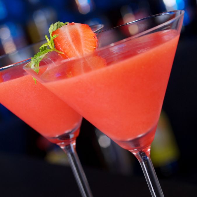 ค็อกเทลผู้หญิงถูกใจสาว ๆ Strawberry Daiquiri (สตรอเบอร์รี่ ไดคิวรี)