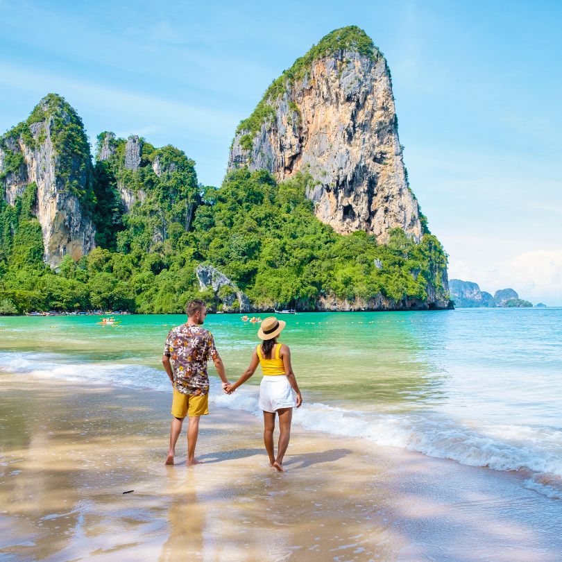 ทะเลที่สวยที่สุดในประเทศไทย หาดไร่เลย์ จังหวัดกระบี่