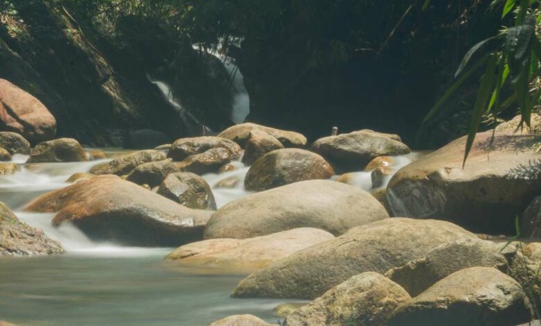 น้ำตกตรอกนอง: อันซีน เสน่ห์ธรรมชาติในจังหวัดจันทบุรี