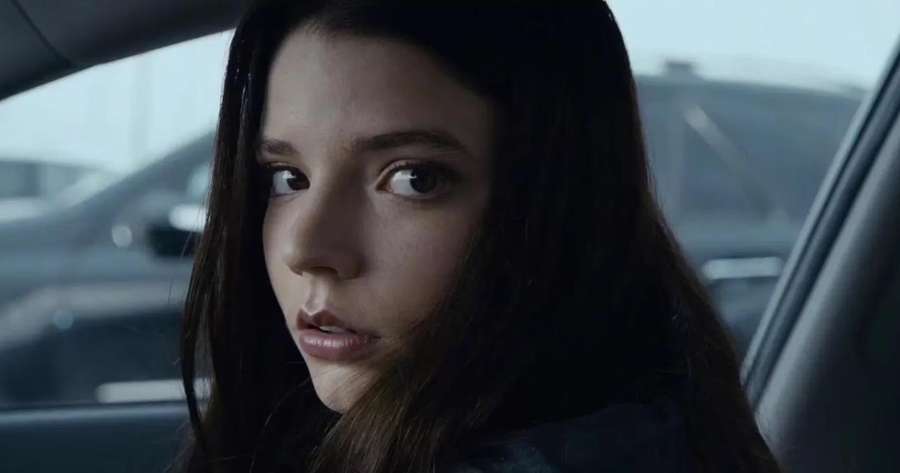 แอนยา เทย์เลอร์-จอย (Anya Taylor-Joy) ในเรื่อง Split 2016