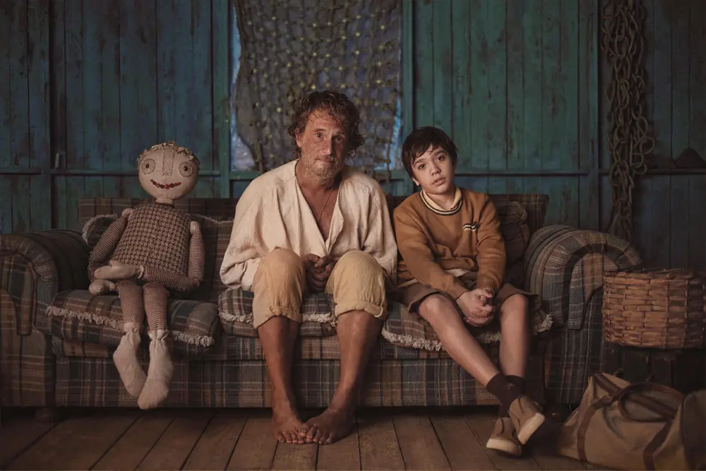 The Son of a Thousand Men (ช่องว่างที่ขาดหาย สายใยที่ผูกพัน)