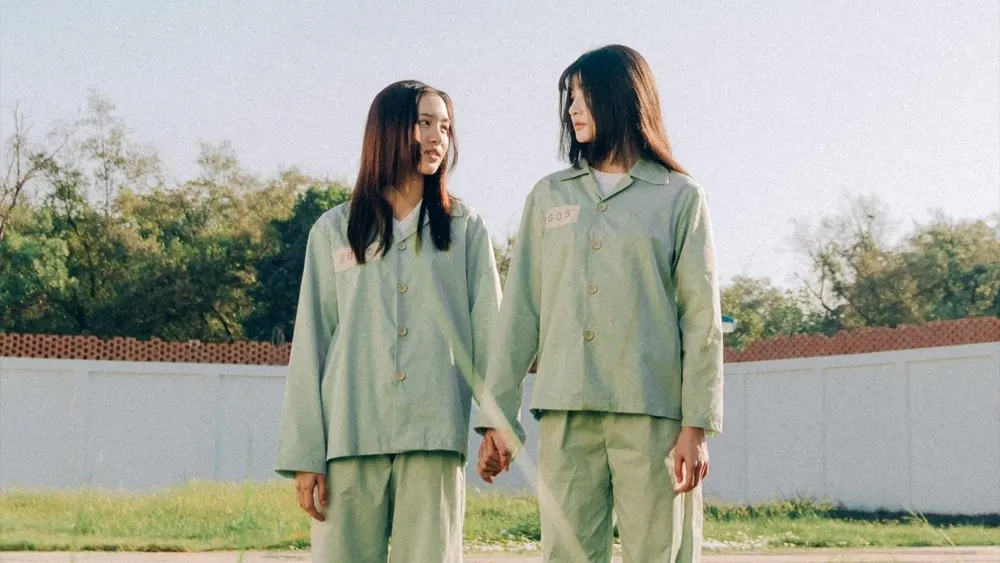 ClaireBell คลั่ง รัก นักโทษ