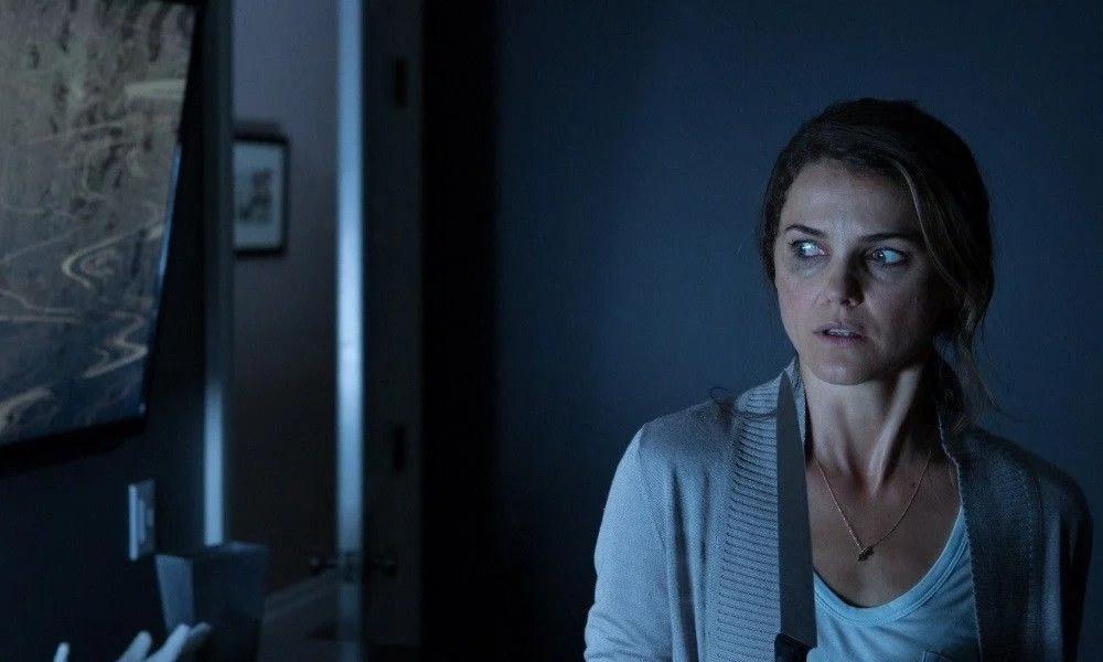 Dark Skies (2013)
