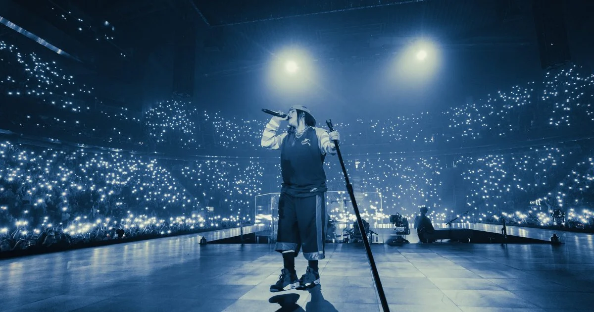 Review Billie Eilish Hit Me Hard and Soft The Tour