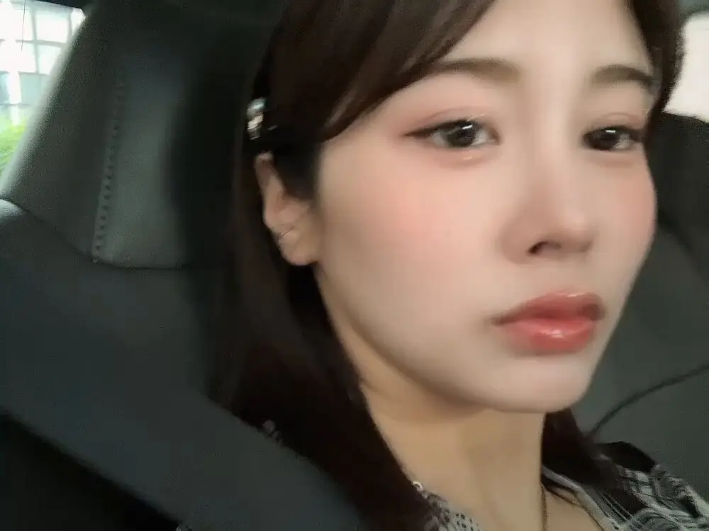 Miyu Otori ในเซลฟี่ระหว่างเดินทาง