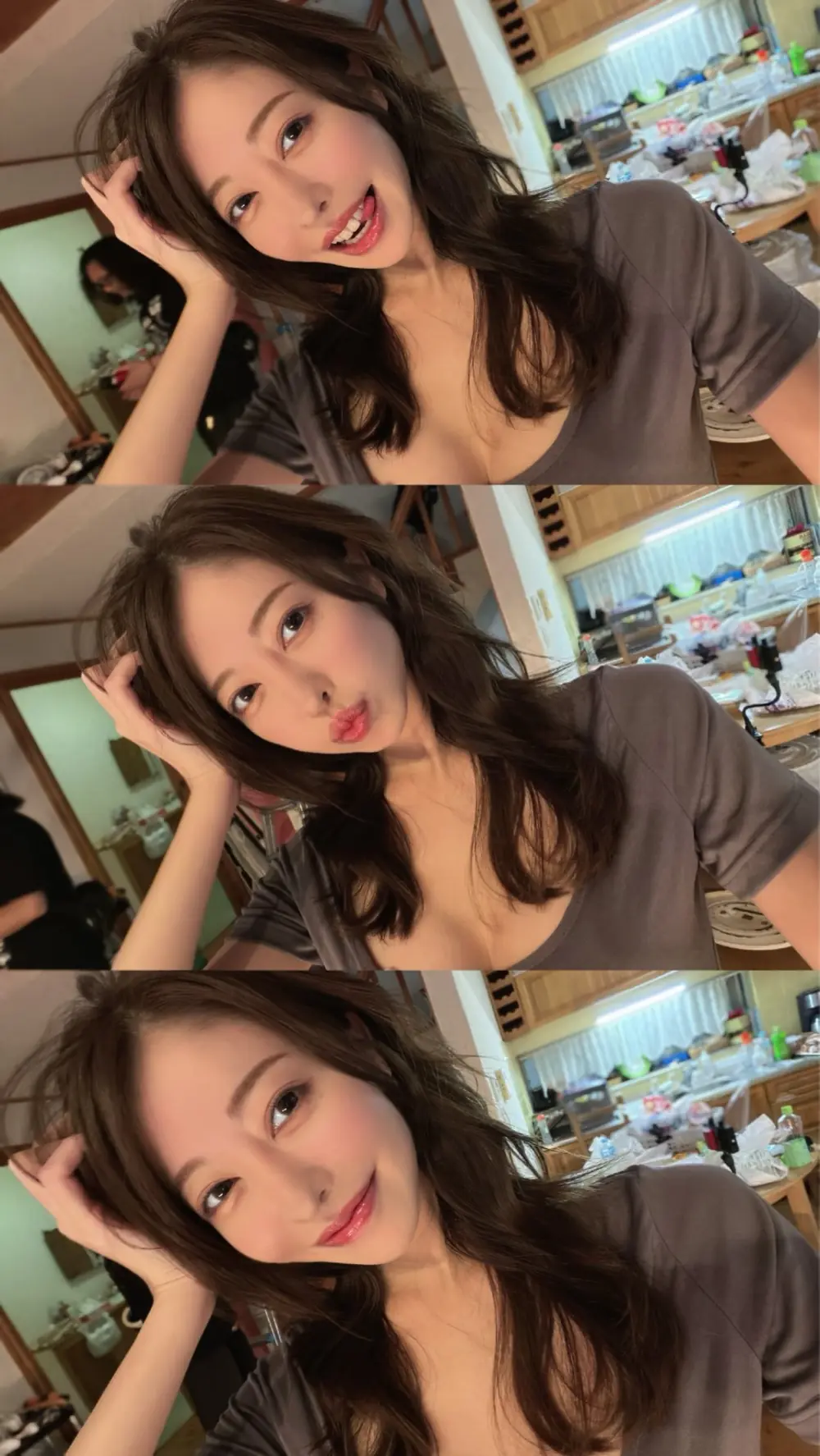 Hinako Mori สวมเสื้อสีเทาถ่ายภาพไลฟ์สไตล์ในบ้าน