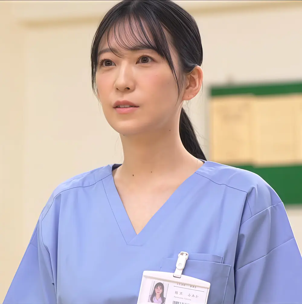 Fumika Kashiwagi สวมชุดสครับถ่ายภาพในสถานพยาบาล