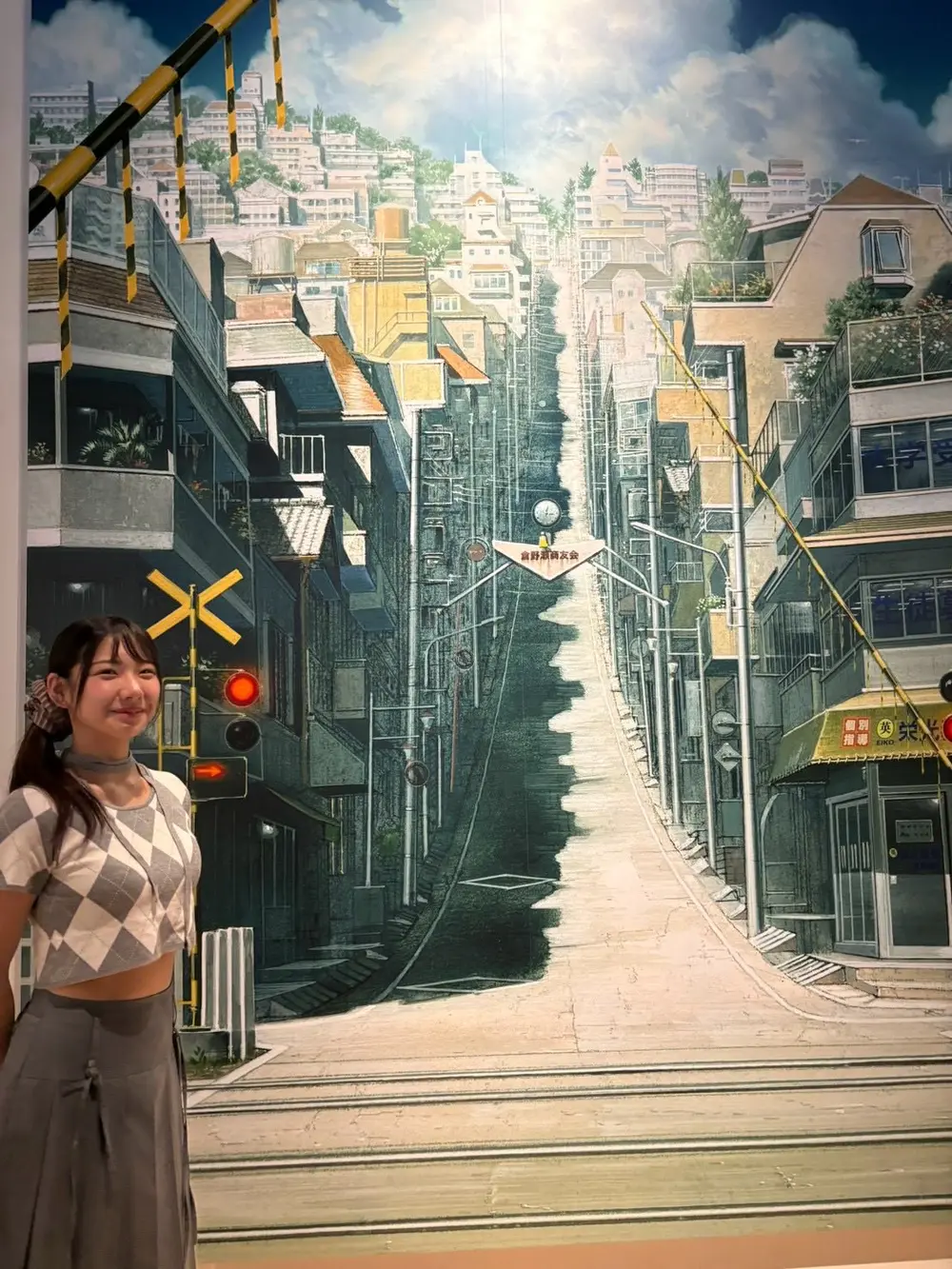 Natsuki Mizukawa ชมนิทรรศการ Hosoda ในญี่ปุ่น
