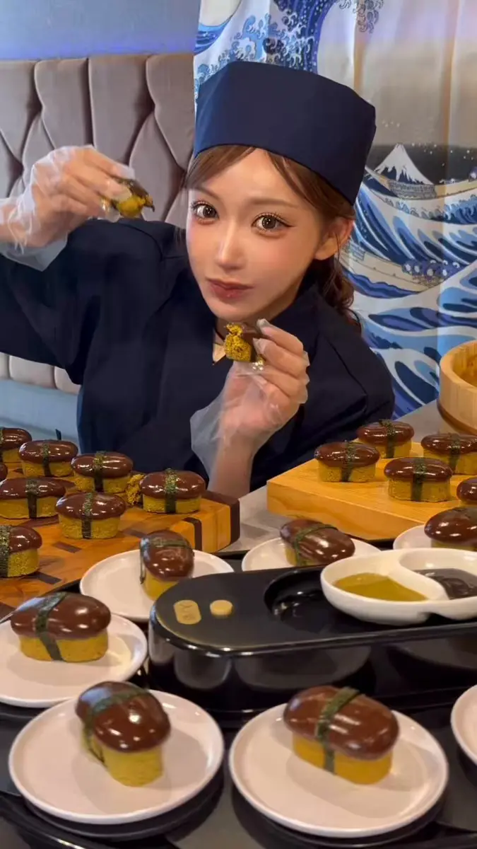 Kirara Asuka สาธิตการทำอาหารในบรรยากาศร้านอาหาร