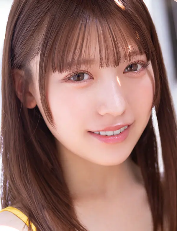 Natsuki Kazami ภาพโปรไฟล์จากเว็บไซต์ MOODYZ