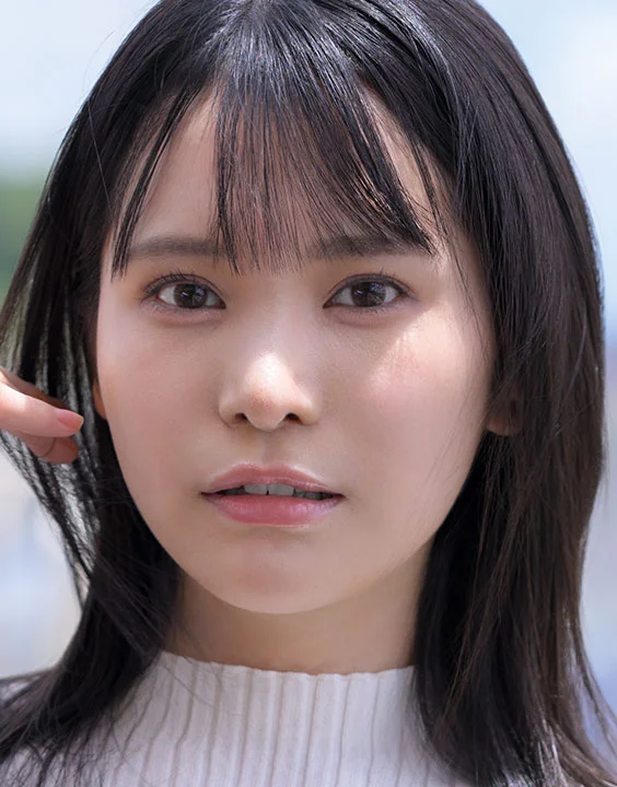 Sarasa Tsuji หรือ辻更紗ในภาพโปรไฟล์ S1